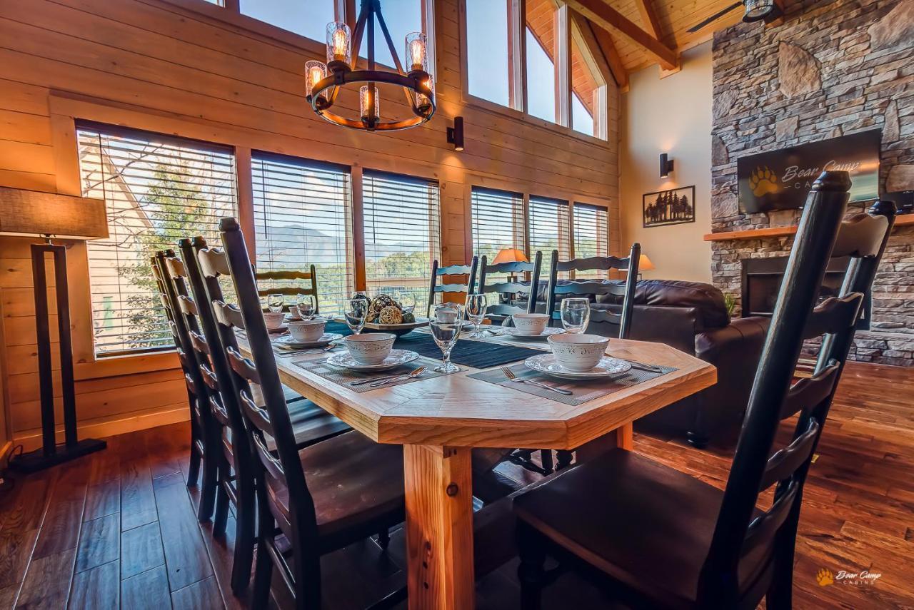 Majestic View Lodge, Amazing Views, Hot Tub, 1089 Free Tickets Each Paid Day, Dollywood And More Gatlinburg Exterior photo