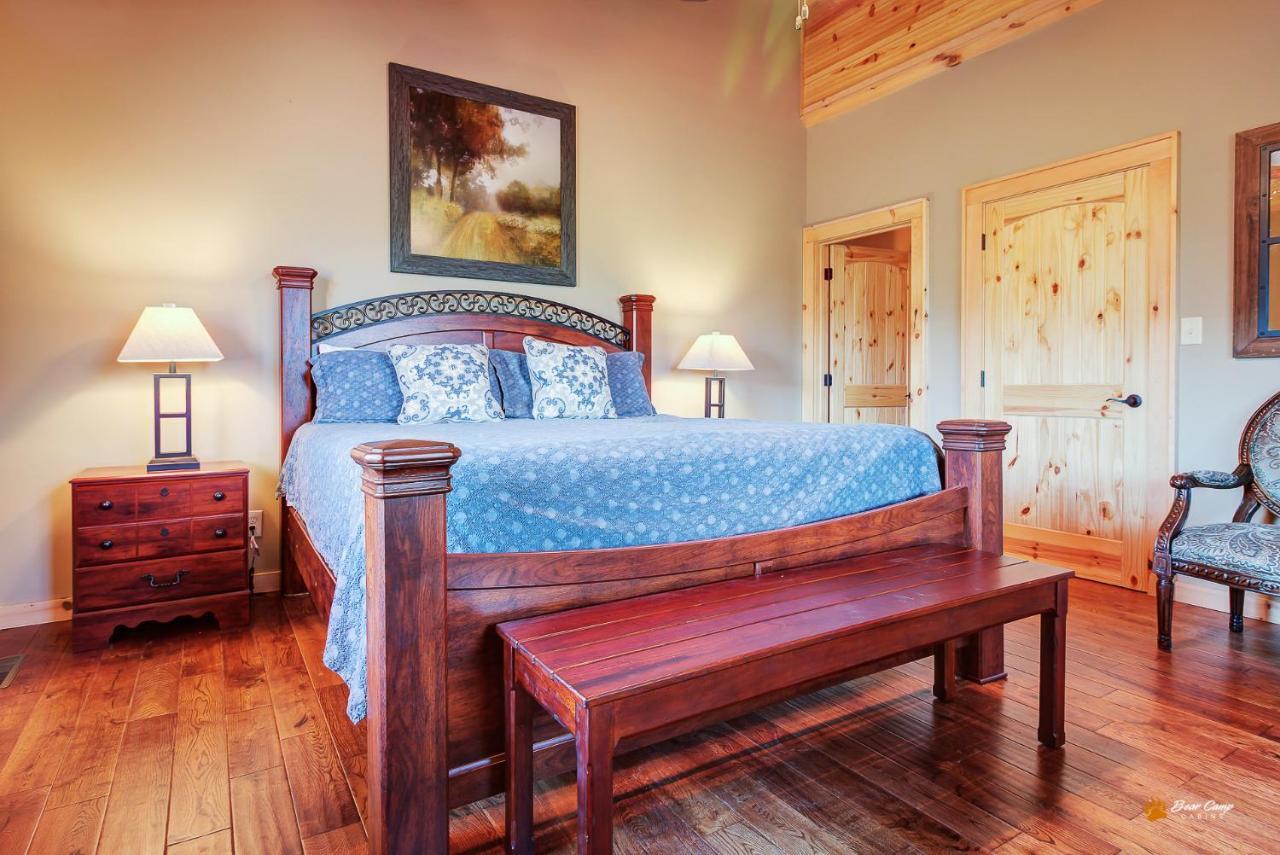 Majestic View Lodge, Amazing Views, Hot Tub, 1089 Free Tickets Each Paid Day, Dollywood And More Gatlinburg Exterior photo